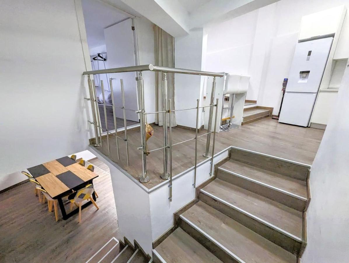 Apartmán Singular Triplex En Zona Centrica Vigo Exteriér fotografie